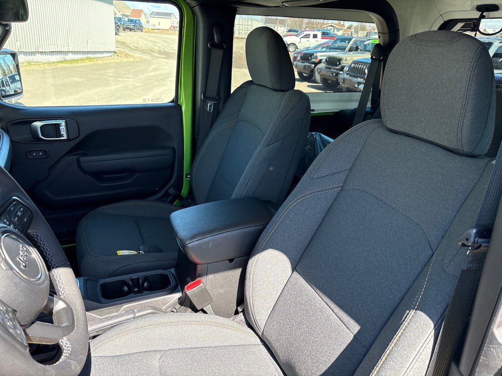 Jeep Wrangler SPORT S 2026 à Paspébiac, Québec - 10 - w1024h768px