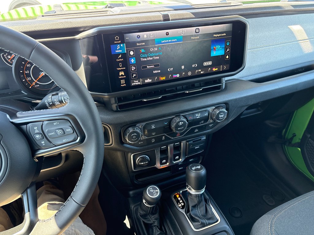 Jeep Wrangler SPORT S 2026 à Paspébiac, Québec - 12 - w1024h768px