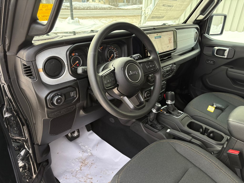 Jeep Wrangler SPORT 2026 à Paspébiac, Québec - 9 - w1024h768px