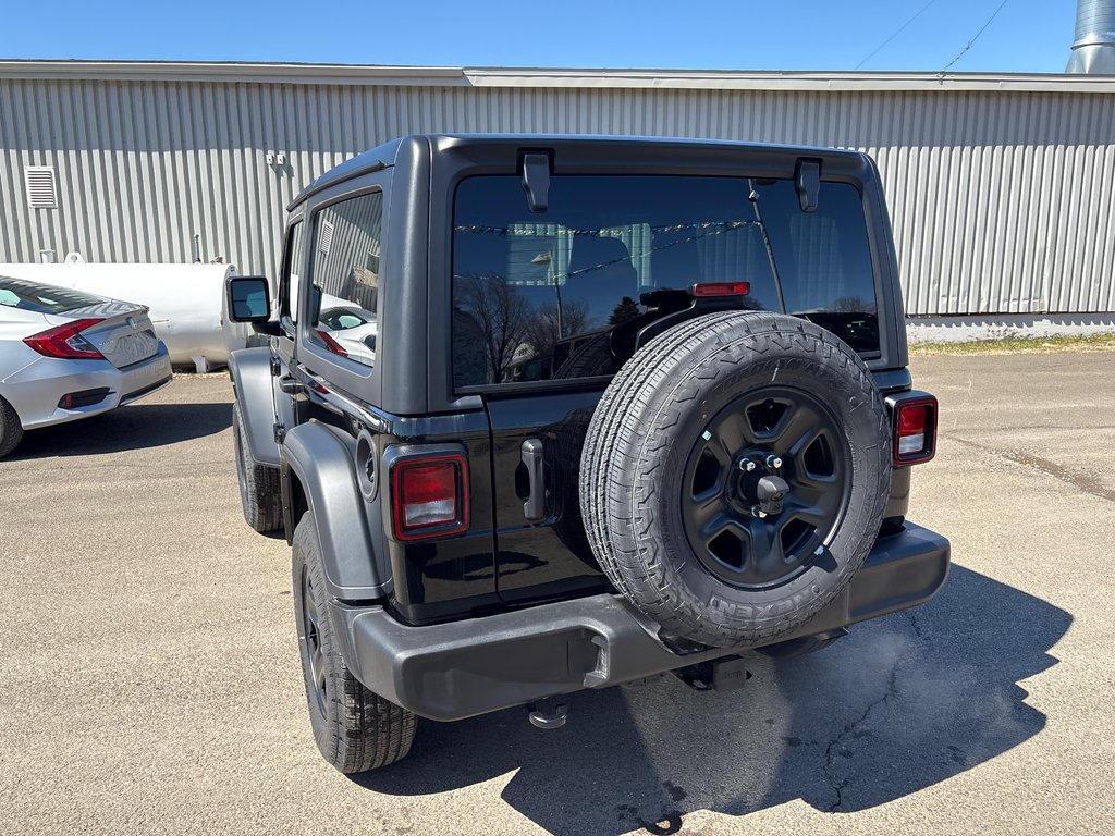 Jeep Wrangler SPORT 2026 à Paspébiac, Québec - 6 - w1024h768px
