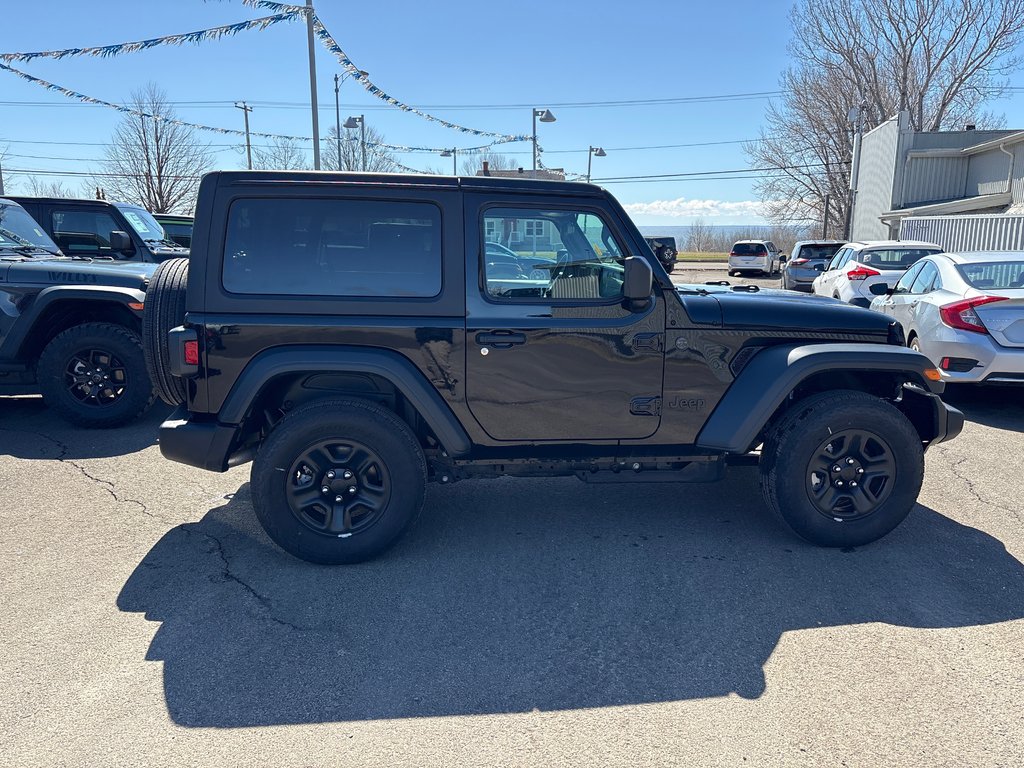 Jeep Wrangler SPORT 2026 à Paspébiac, Québec - 4 - w1024h768px