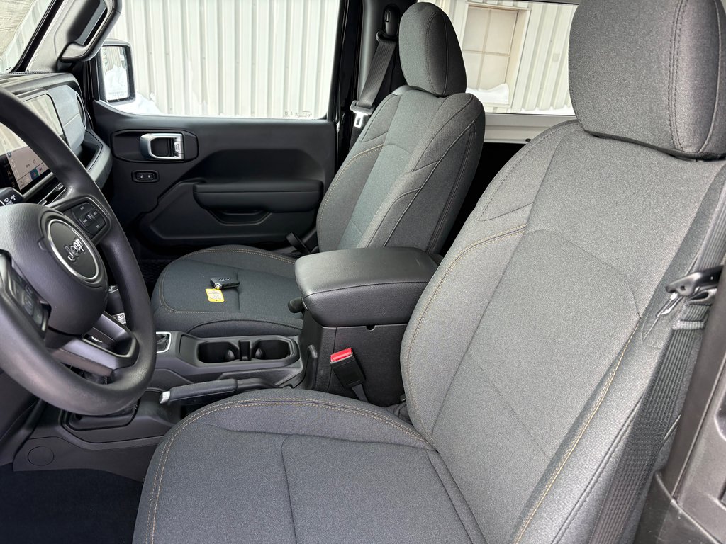 Jeep Wrangler SPORT 2026 à Paspébiac, Québec - 10 - w1024h768px