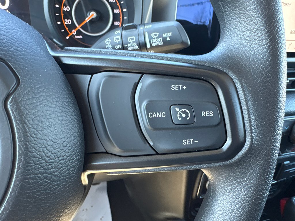 Jeep Wrangler SPORT 2026 à Paspébiac, Québec - 14 - w1024h768px