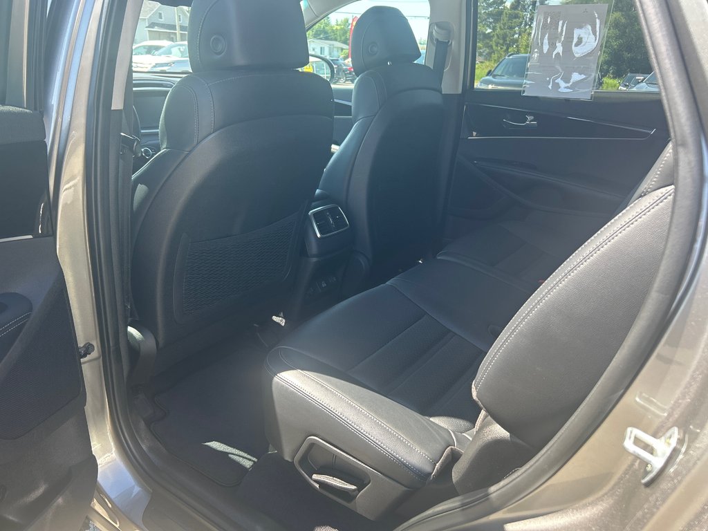 Kia Sorento EX V-6 2017 à Chandler, Québec - 10 - w1024h768px