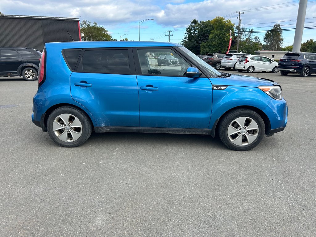 2015  Soul LX + in Paspébiac, Quebec - 2 - w1024h768px