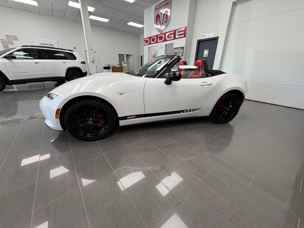 2022 Mazda MX-5 GS in Paspébiac, Quebec - 8 - w1024h768px