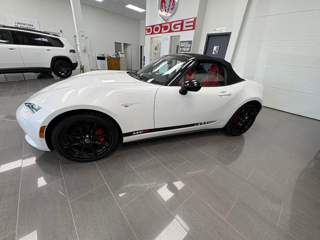 2022 Mazda MX-5 GS in Paspébiac, Quebec - 9 - w1024h768px
