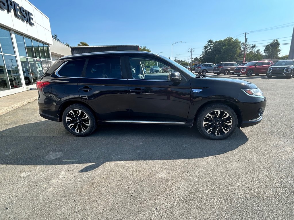 2018  OUTLANDER PHEV GT-S in Paspébiac, Quebec - 2 - w1024h768px