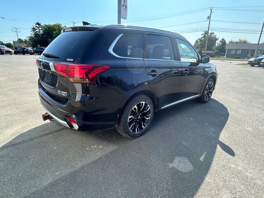 2018  OUTLANDER PHEV GT-S in Paspébiac, Quebec - 3 - w1024h768px