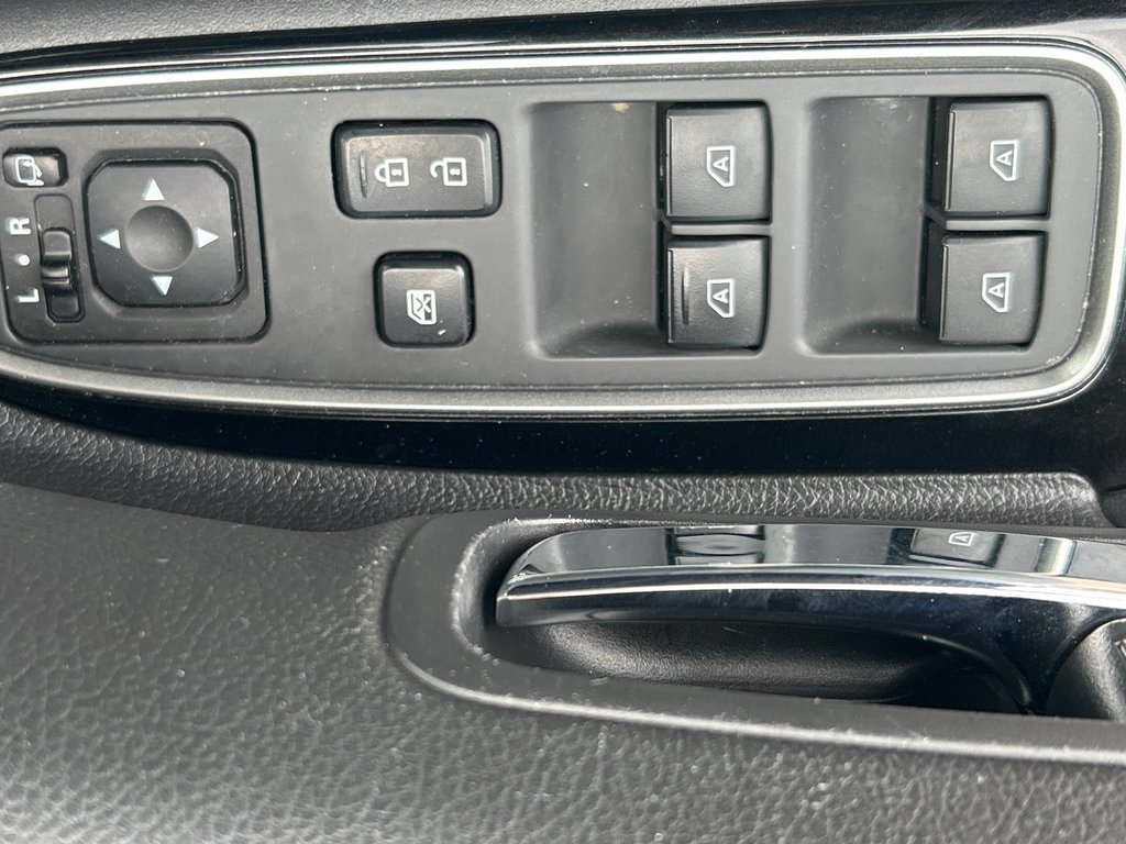 Mitsubishi OUTLANDER PHEV LE 2022 à Paspébiac, Québec - 12 - w1024h768px