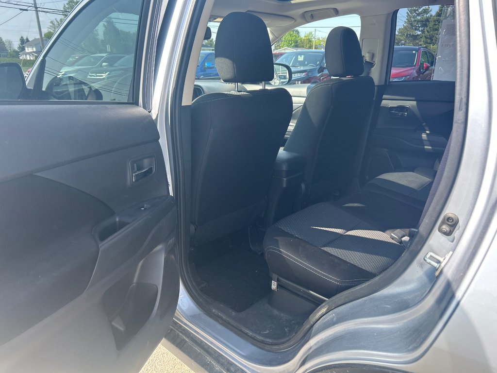 2017 Mitsubishi Outlander SE in Chandler, Quebec - 10 - w1024h768px