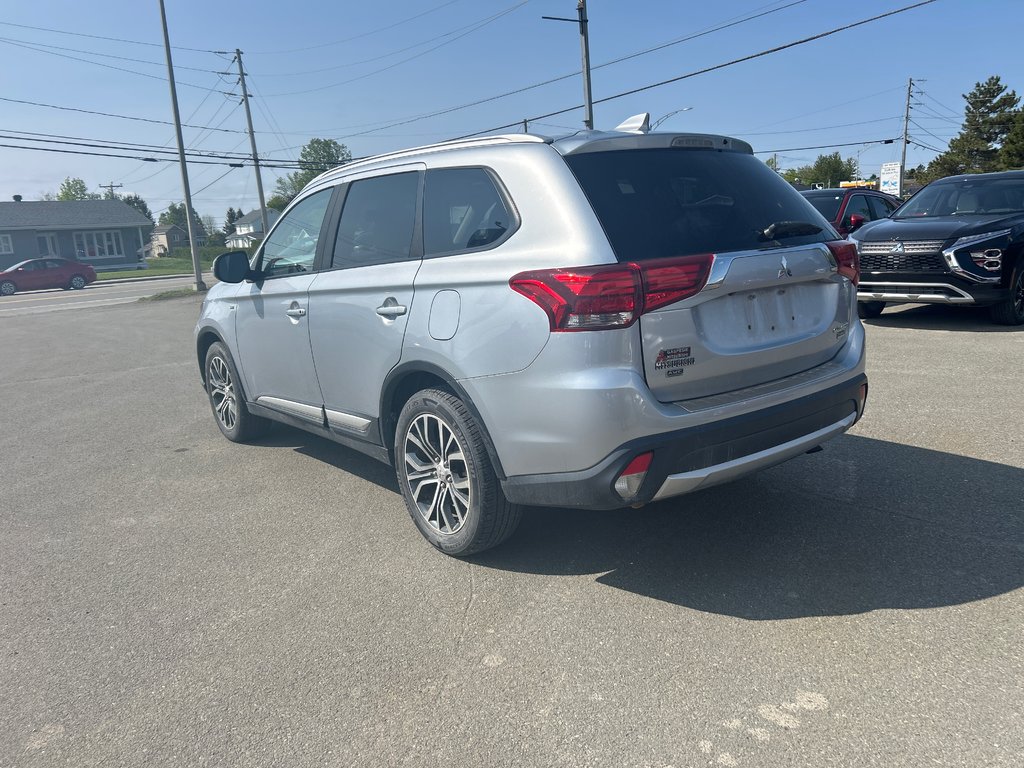 Mitsubishi Outlander SE 2017 à Chandler, Québec - 5 - w1024h768px