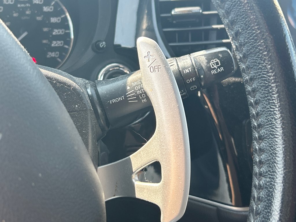 2017 Mitsubishi Outlander SE in Chandler, Quebec - 14 - w1024h768px