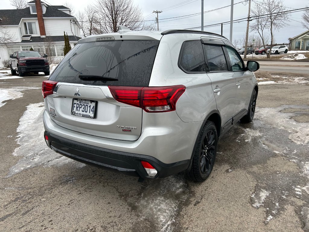 2018 Mitsubishi Outlander in Paspébiac, Quebec - 5 - w1024h768px