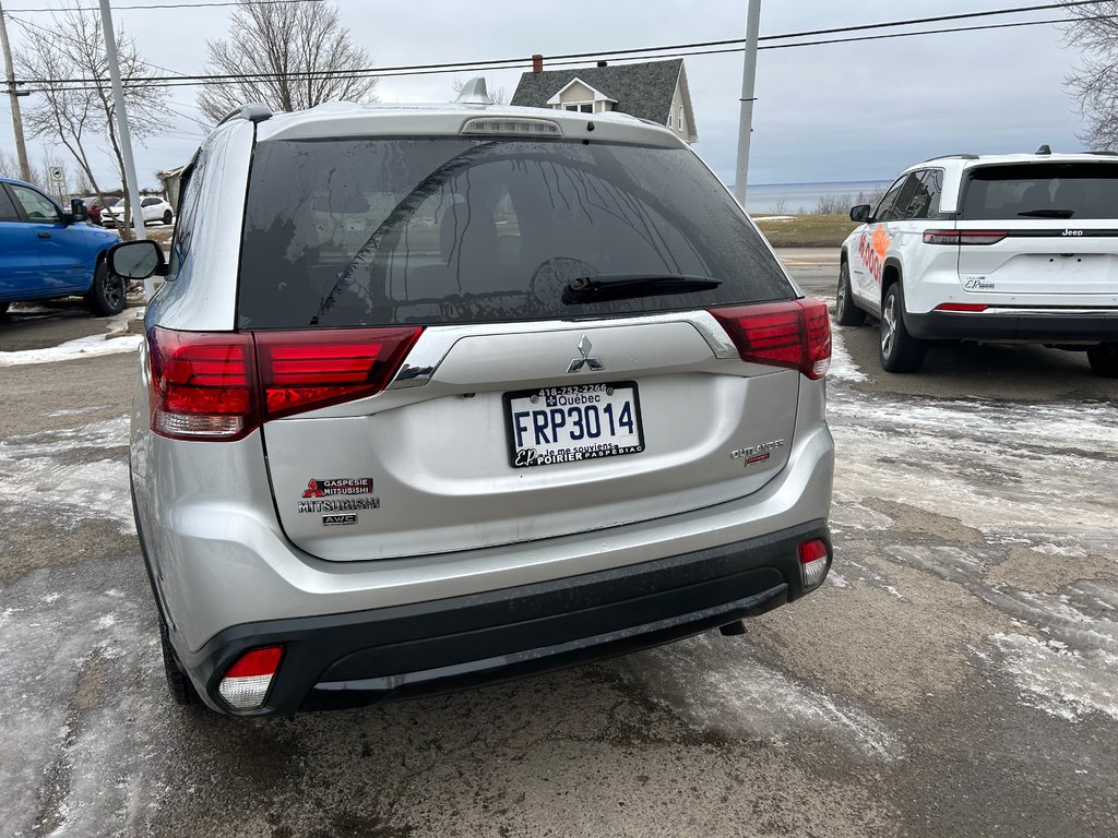 2018 Mitsubishi Outlander in Paspébiac, Quebec - 6 - w1024h768px