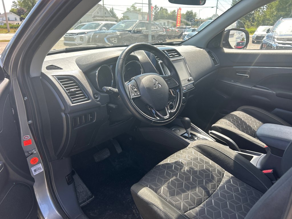Mitsubishi RVR SE 2023 à Chandler, Québec - 10 - w1024h768px