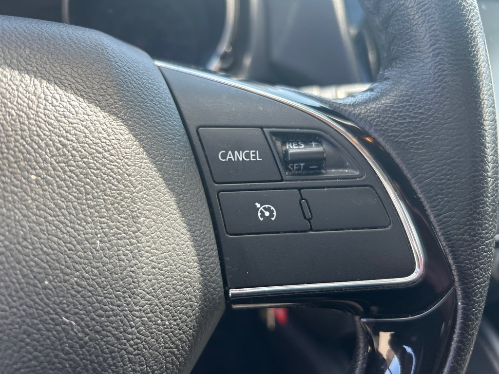 Mitsubishi RVR SE 2023 à Chandler, Québec - 13 - w1024h768px