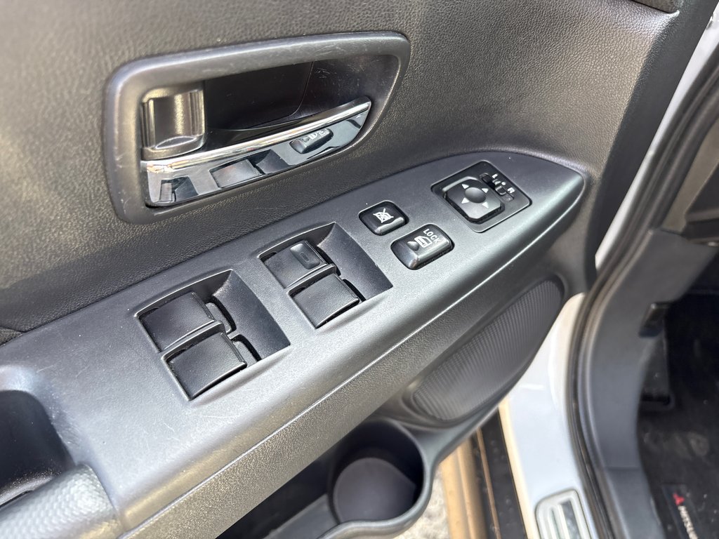 Mitsubishi RVR SE 2023 à Paspébiac, Québec - 11 - w1024h768px