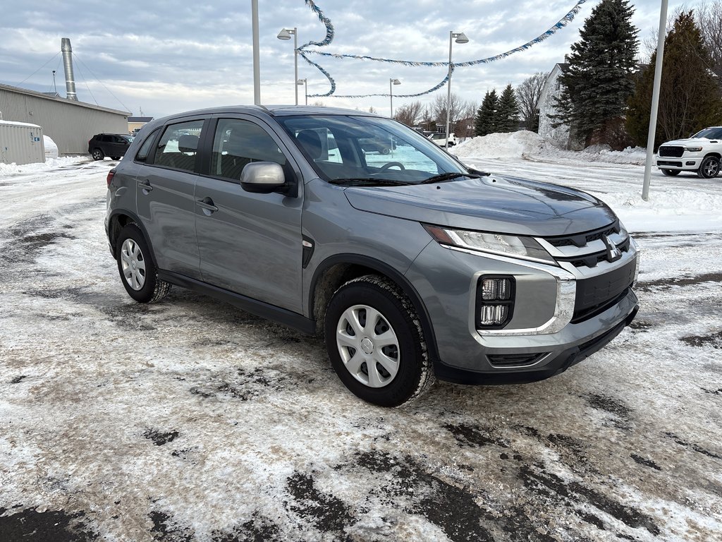 2023 Mitsubishi RVR ES in Paspébiac, Quebec - 3 - w1024h768px