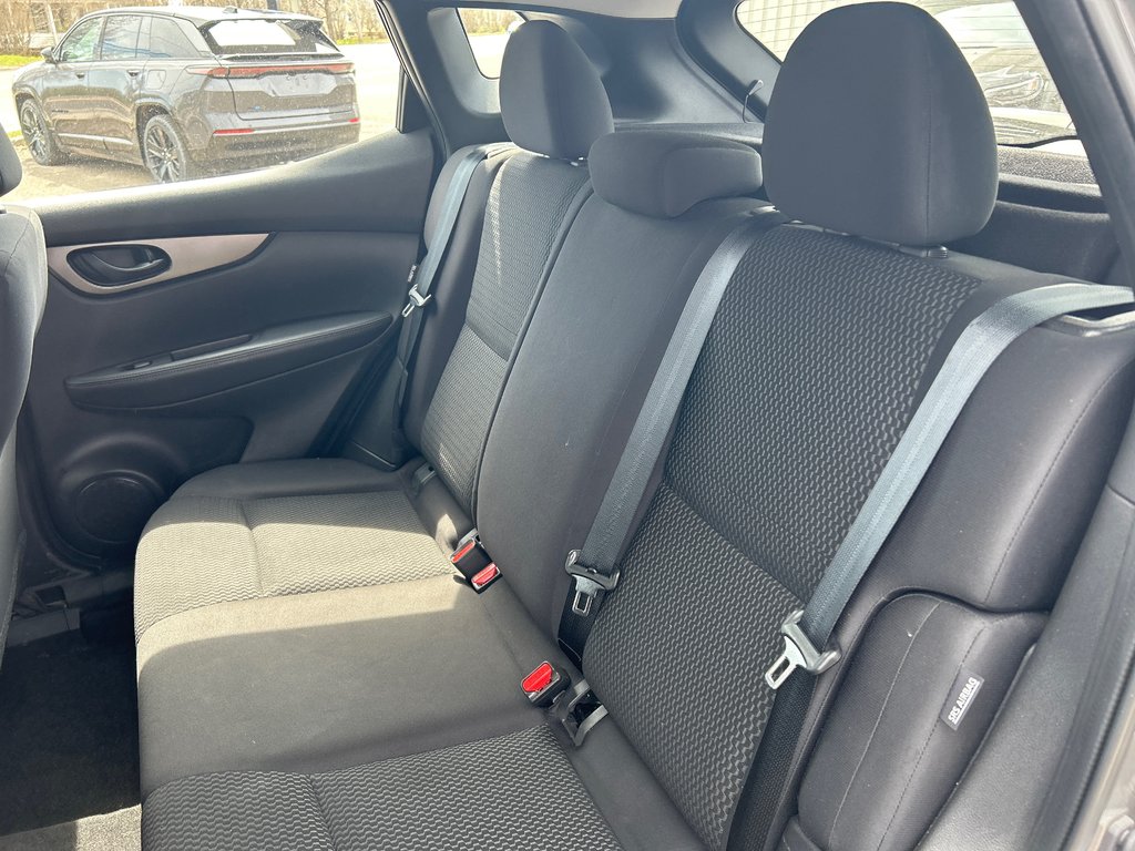 2021 Nissan Qashqai S in Paspébiac, Quebec - 9 - w1024h768px