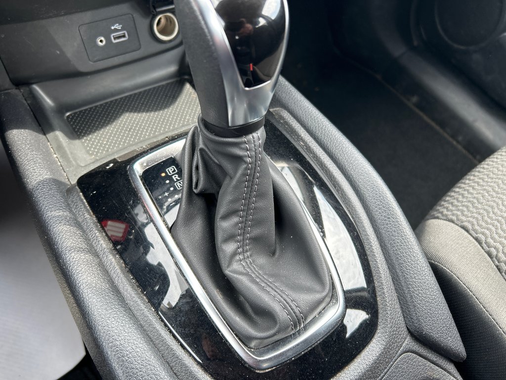 2021 Nissan Qashqai S in Paspébiac, Quebec - 15 - w1024h768px