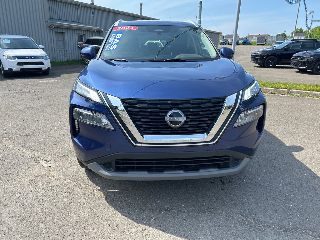 Nissan Rogue  2023 à Chandler, Québec - 23 - w1024h768px
