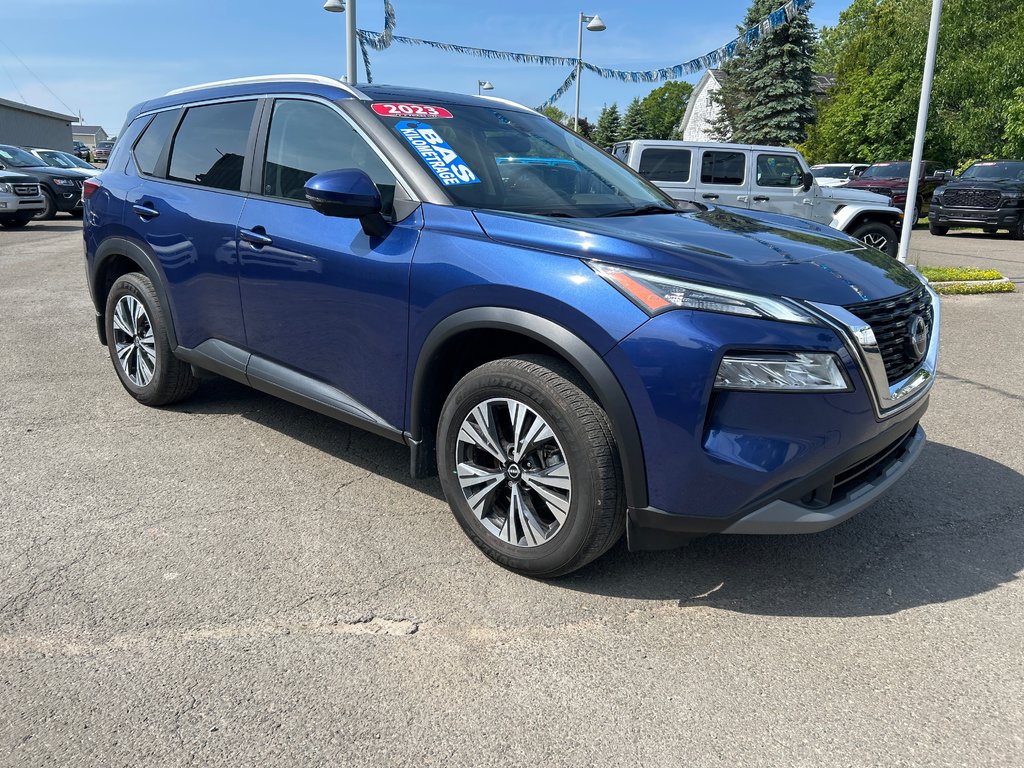 Nissan Rogue  2023 à Chandler, Québec - 2 - w1024h768px