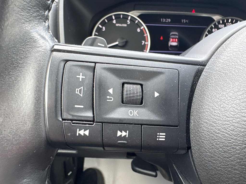 2024 Nissan Rogue S in Paspébiac, Quebec - 17 - w1024h768px