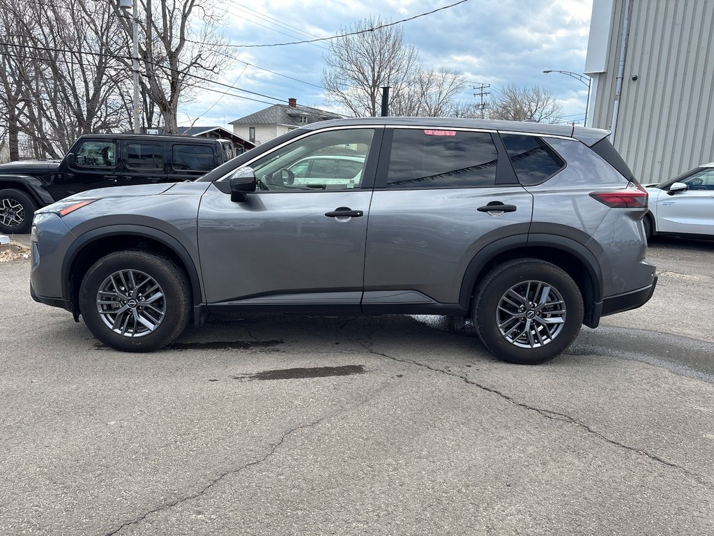 2024 Nissan Rogue S in Paspébiac, Quebec - 8 - w1024h768px