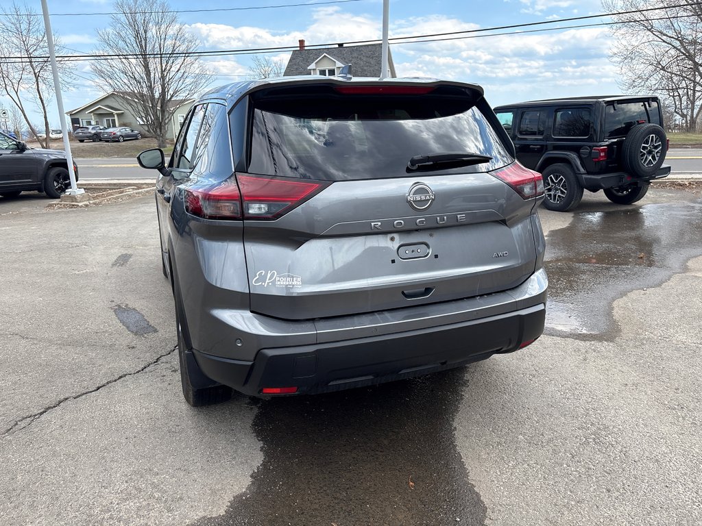 2024 Nissan Rogue S in Paspébiac, Quebec - 6 - w1024h768px