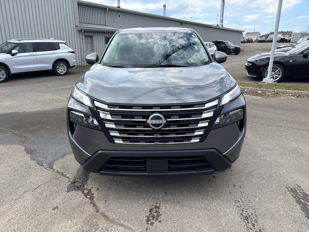 2024 Nissan Rogue S in Paspébiac, Quebec - 2 - w1024h768px