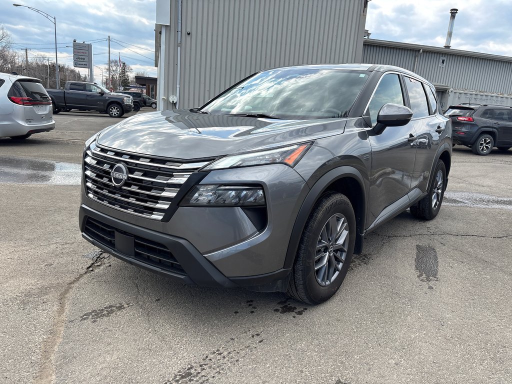 2024 Nissan Rogue S in Paspébiac, Quebec - 1 - w1024h768px