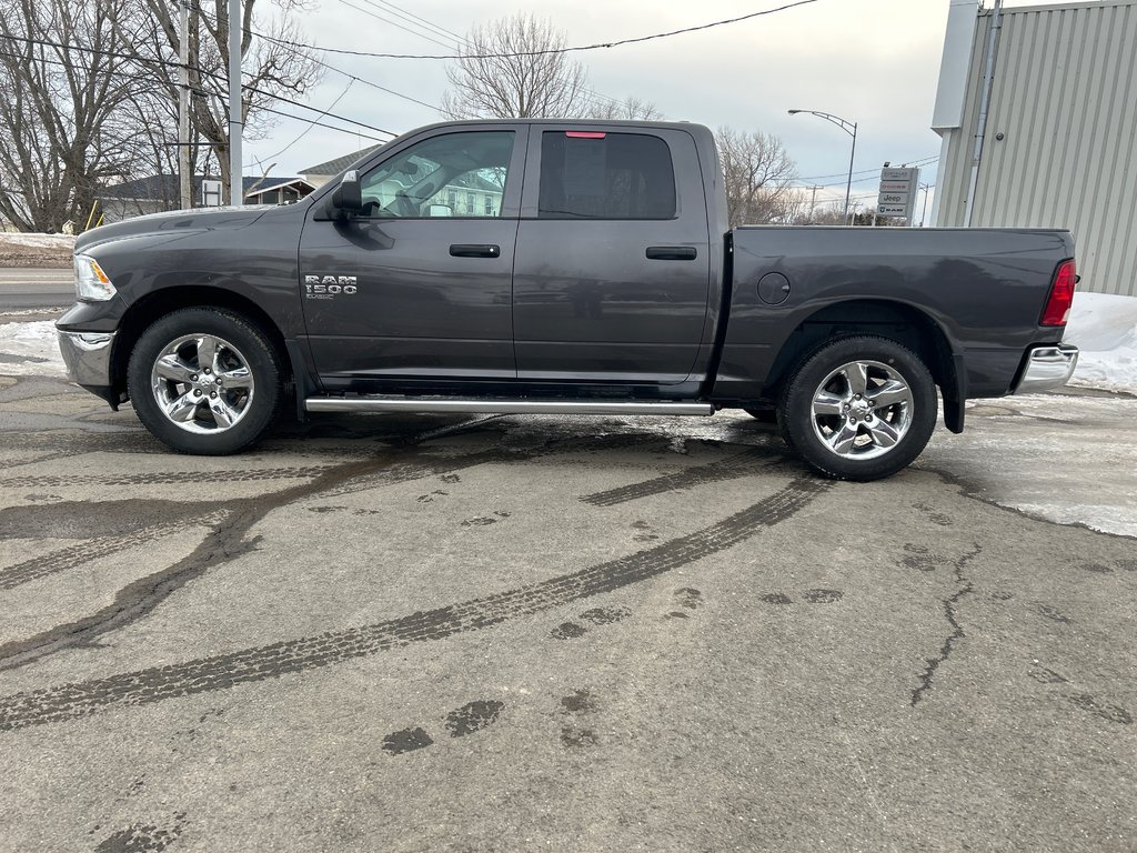 2021 Ram 1500 Classic Tradesman in Paspébiac, Quebec - 8 - w1024h768px