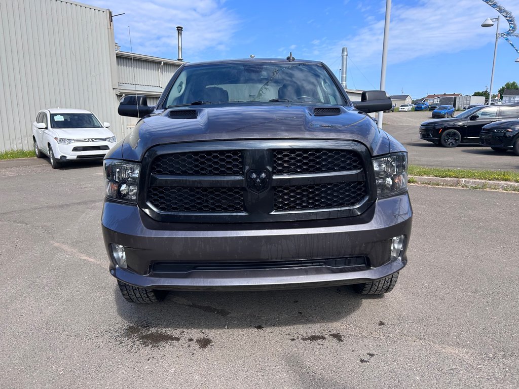 Ram 1500 Classic Express 2021 à Chandler, Québec - 2 - w1024h768px
