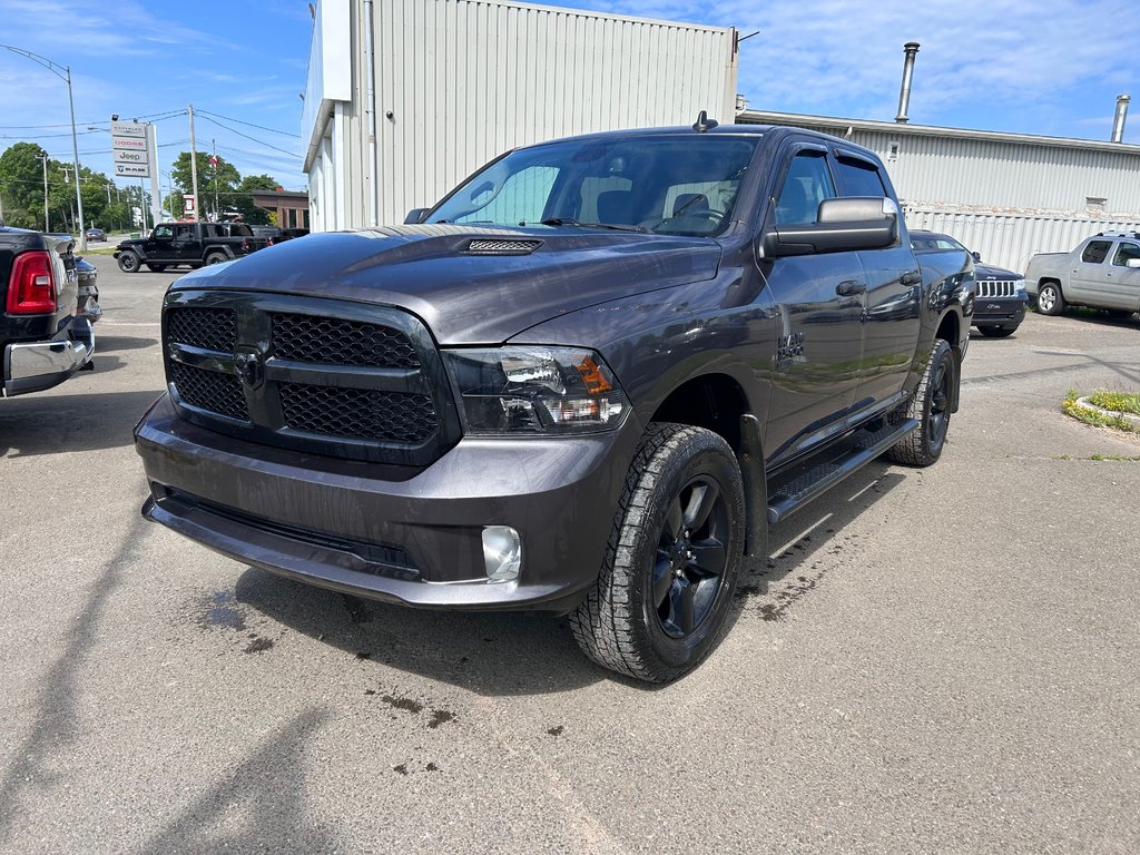 Ram 1500 Classic Express 2021 à Chandler, Québec - 1 - w1024h768px