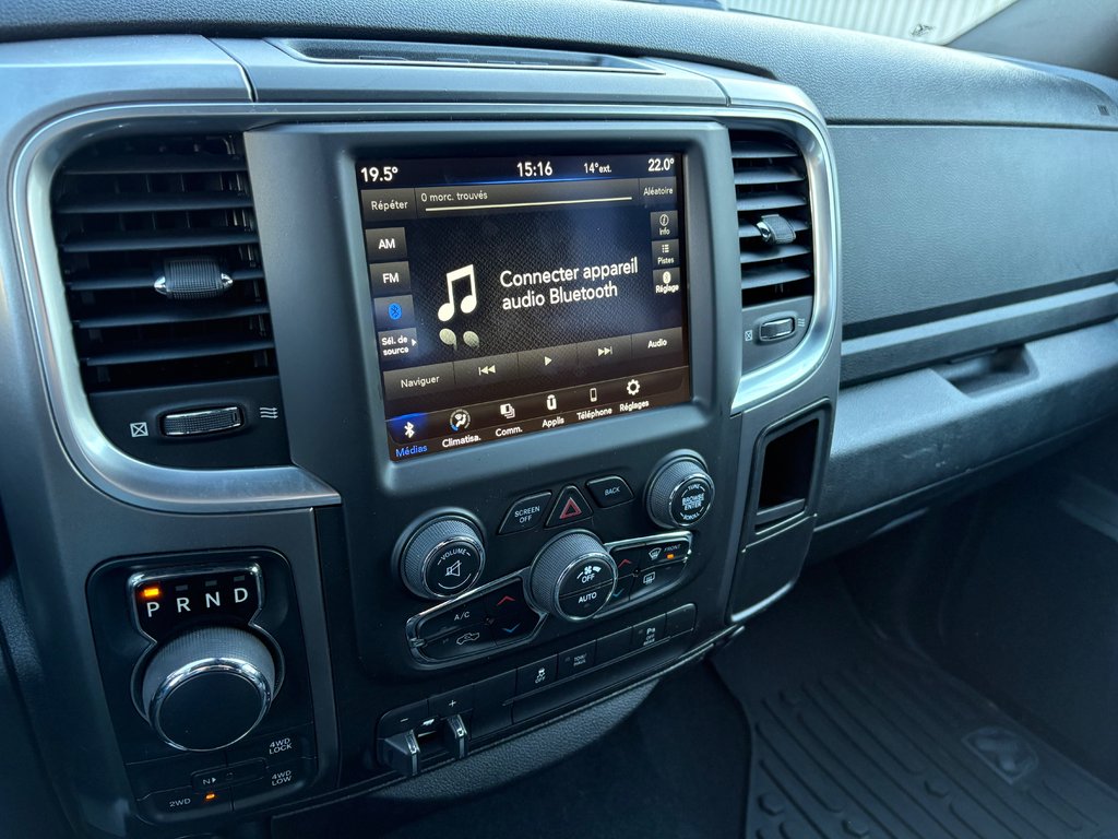 2021 Ram 1500 Classic Warlock in Paspébiac, Quebec - 13 - w1024h768px