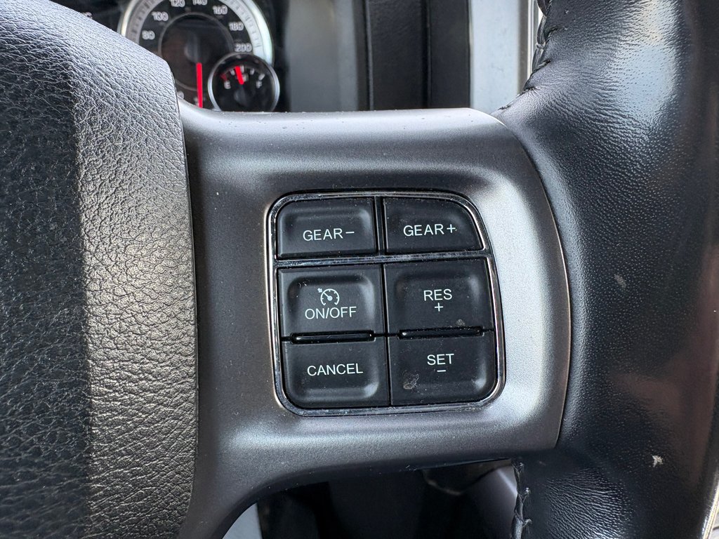 2021 Ram 1500 Classic Warlock in Paspébiac, Quebec - 18 - w1024h768px