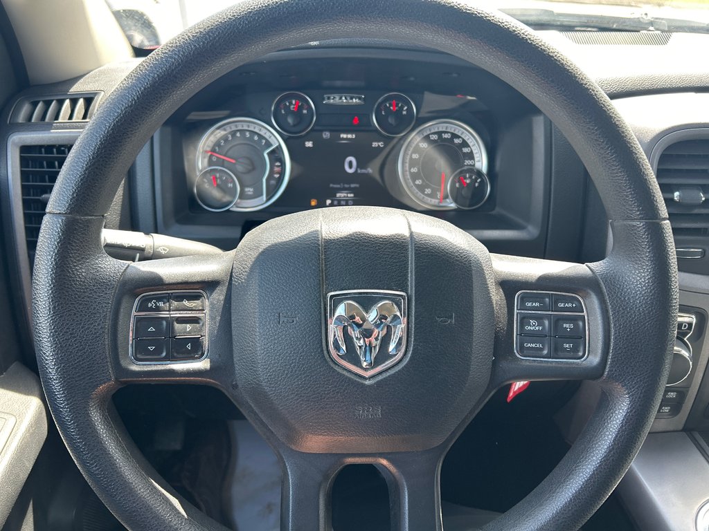 2022 Ram 1500 Classic Express in Paspébiac, Quebec - 16 - w1024h768px