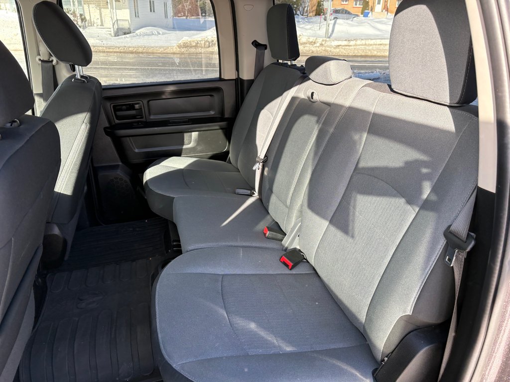 Ram 1500 Classic Express 2022 à Paspébiac, Québec - 18 - w1024h768px