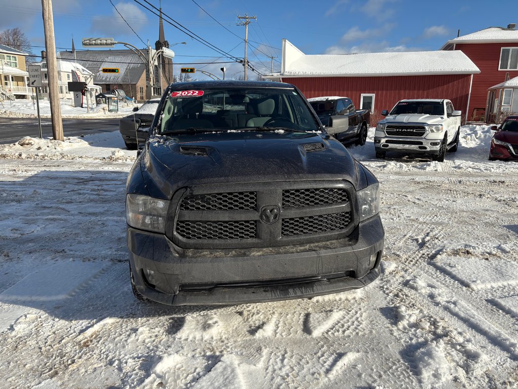 Ram 1500 Classic Express 2022 à Paspébiac, Québec - 2 - w1024h768px