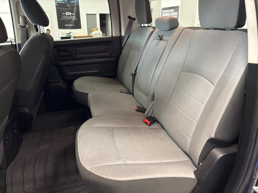 2022 Ram 1500 Classic Express in Paspébiac, Quebec - 10 - w1024h768px