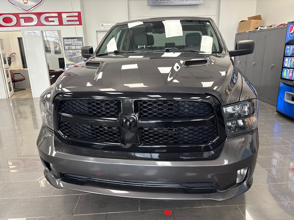 2022 Ram 1500 Classic Express in Paspébiac, Quebec - 2 - w1024h768px