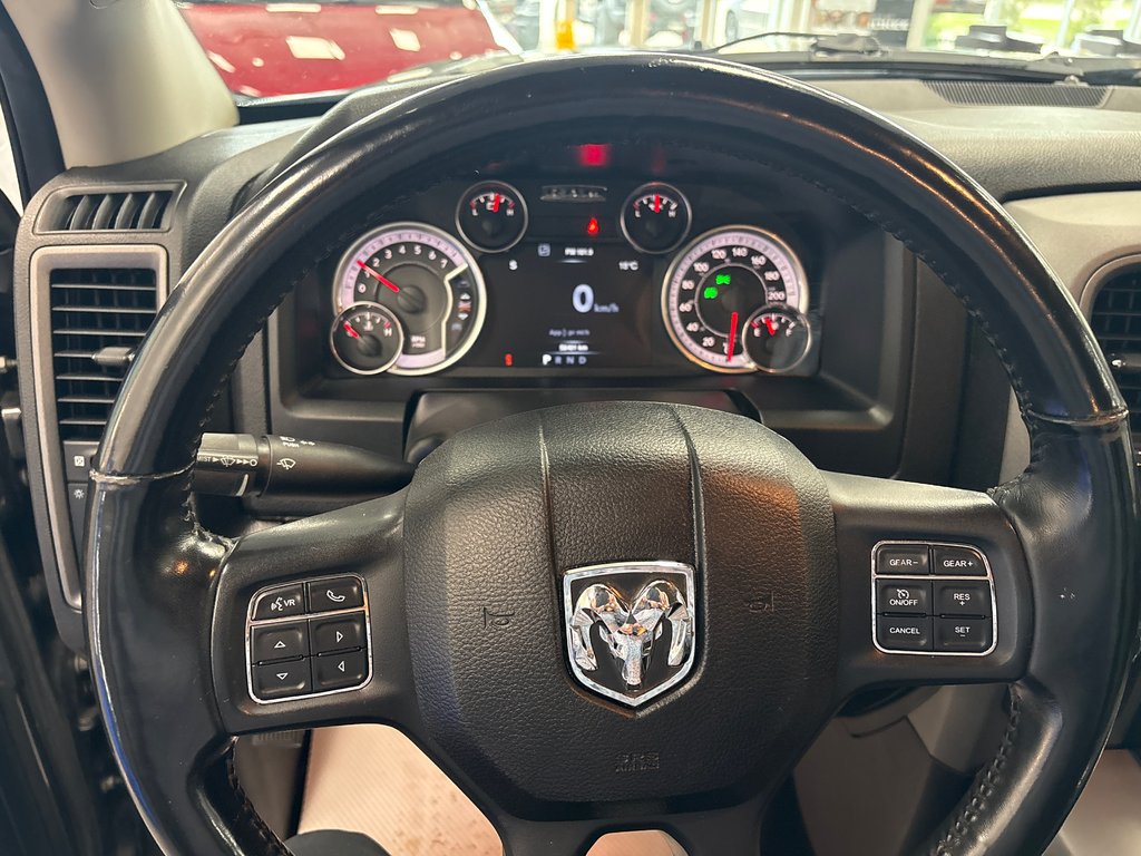 2022 Ram 1500 Classic Express in Paspébiac, Quebec - 16 - w1024h768px