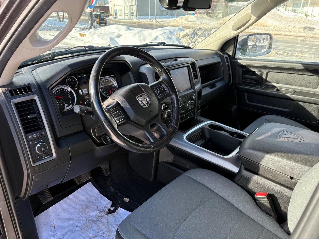 Ram 1500 Classic Express 2022 à Paspébiac, Québec - 19 - w1024h768px