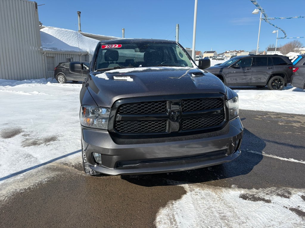 Ram 1500 Classic Express 2022 à Paspébiac, Québec - 2 - w1024h768px