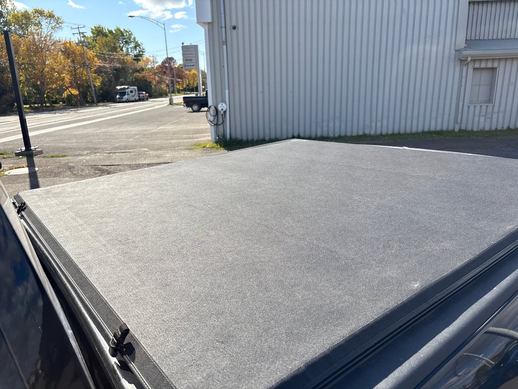 Ram 1500 Classic Warlock 2022 à Paspébiac, Québec - 20 - w1024h768px