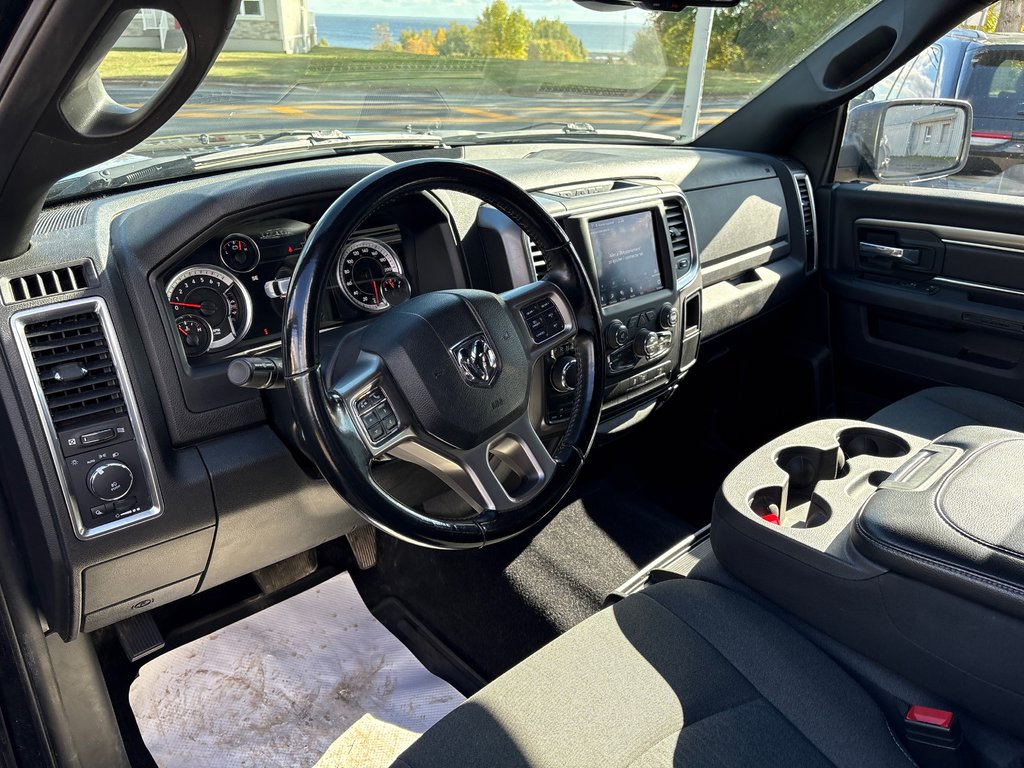 Ram 1500 Classic Warlock 2022 à Paspébiac, Québec - 10 - w1024h768px