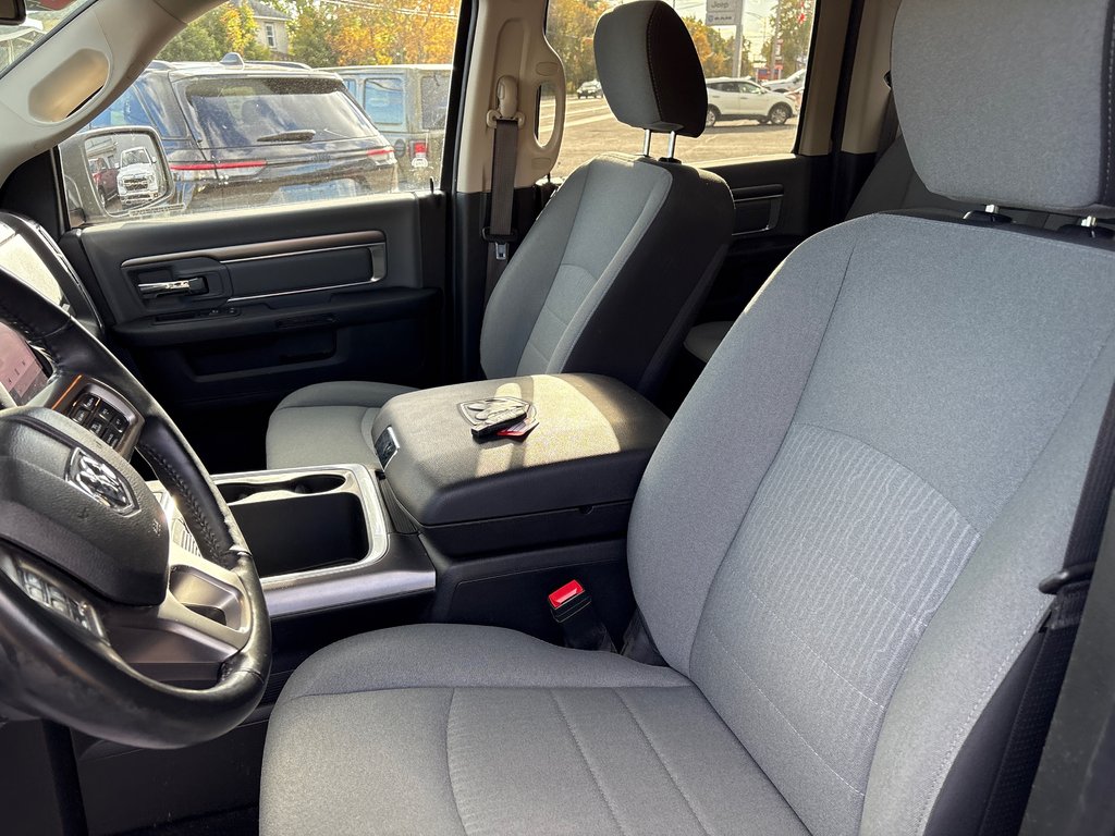 Ram 1500 Classic SLT 2022 à Paspébiac, Québec - 11 - w1024h768px