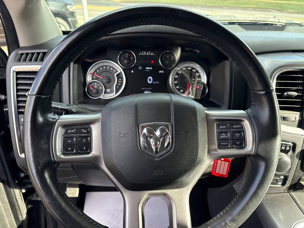 Ram 1500 Classic SLT 2022 à Paspébiac, Québec - 16 - w1024h768px