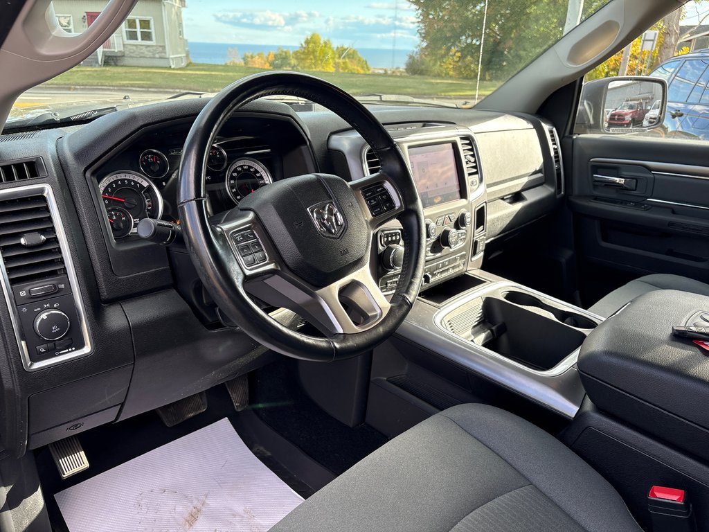 Ram 1500 Classic SLT 2022 à Paspébiac, Québec - 12 - w1024h768px